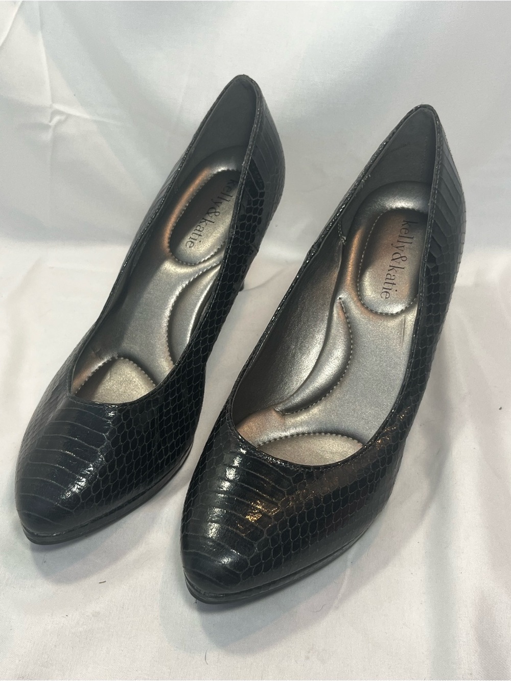 Kelly & Katie Black Reptile Embossed Pointed Toe Pumps